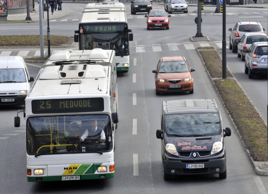 Javni potniški promet LPP