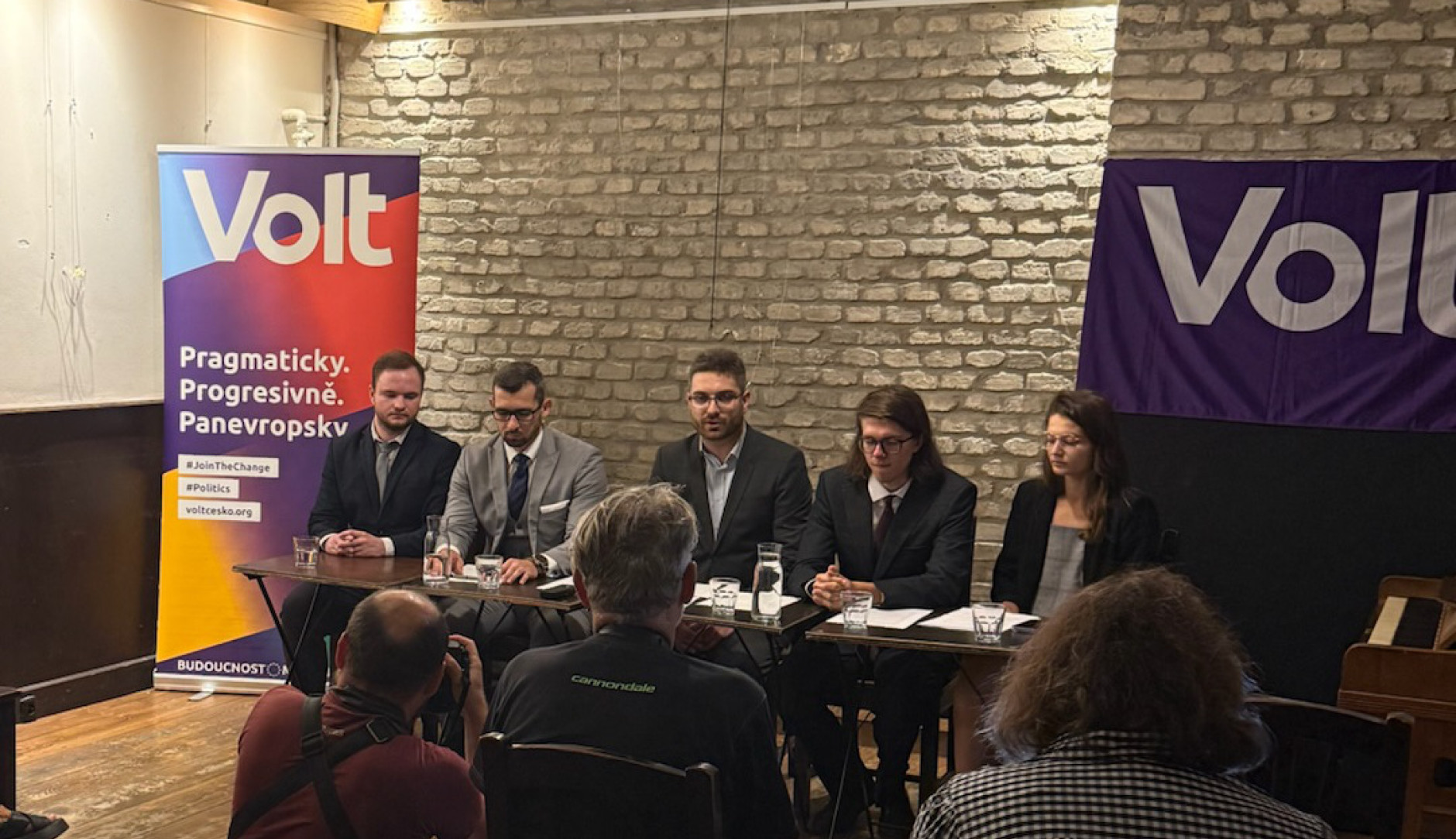 Novinarska konferenca Volt Czechia