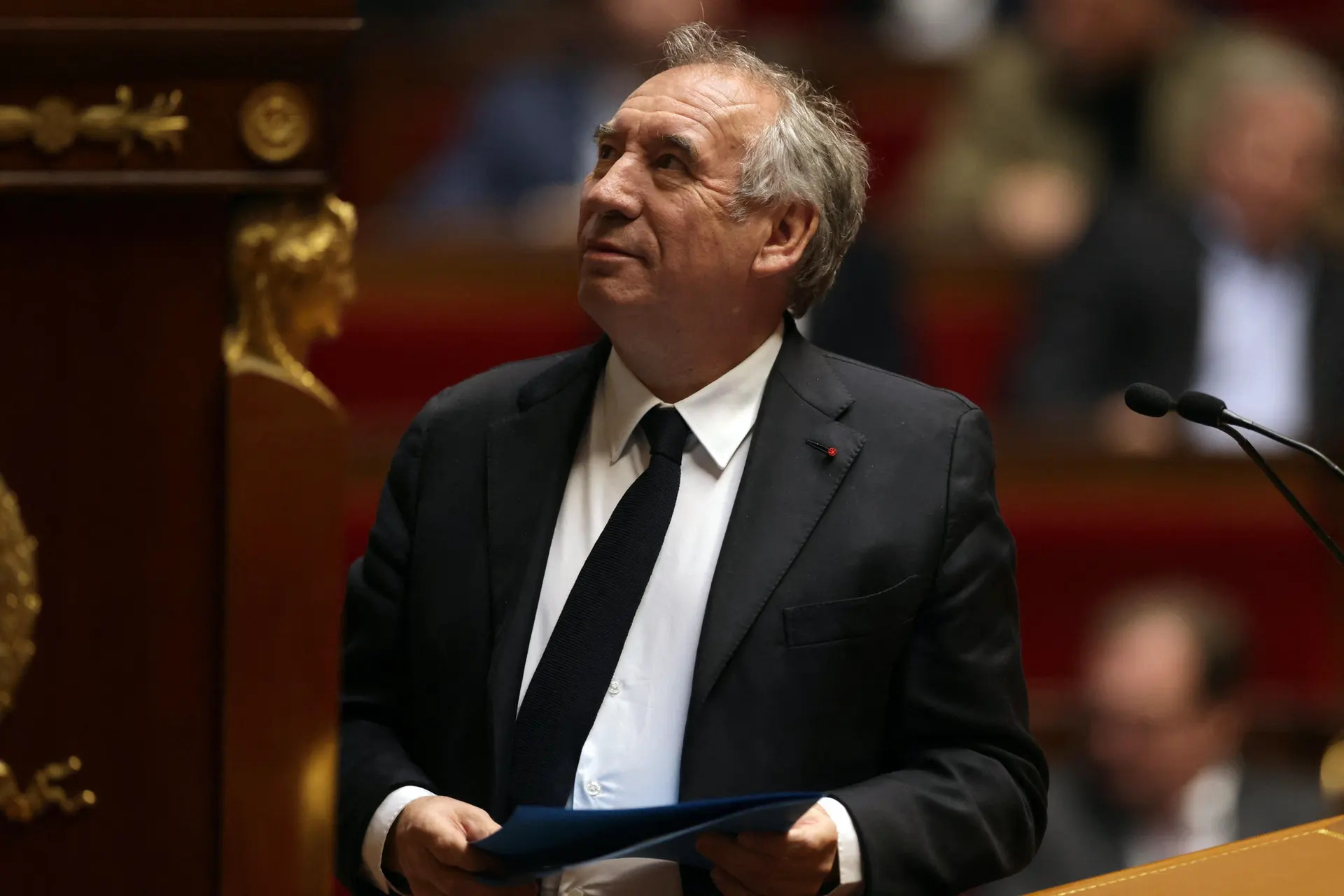 Francois Bayrou – Predlog nezaupnice