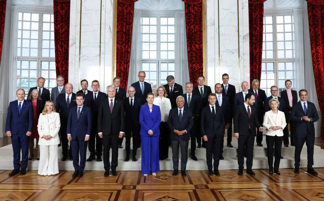 All smiles at the Copenhagen Summit - © euneighbourseast.eu