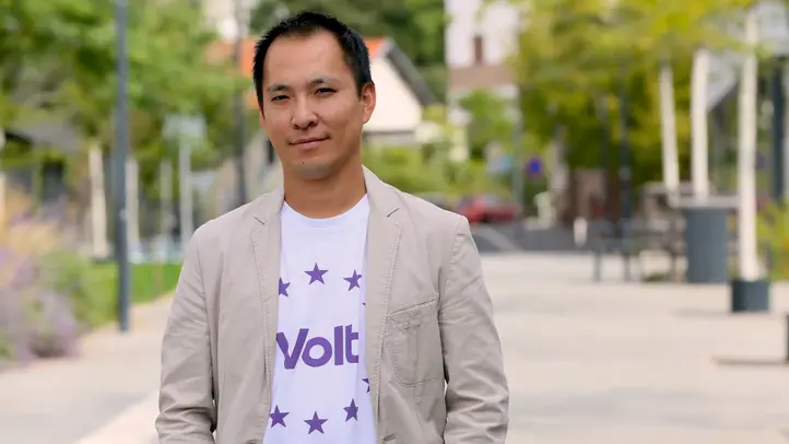 Photo: Đỗ duy Hoàng, Volt Česko © Seznam.cz